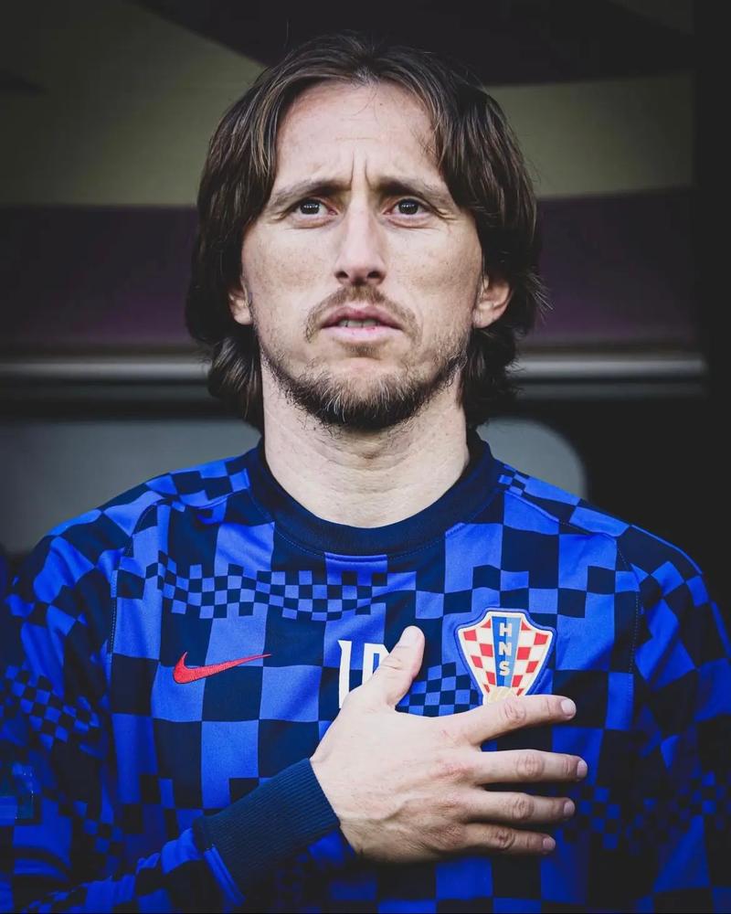 Hero零封WE，九尾获赛季首个MVP，KSG3比1轻取LGD