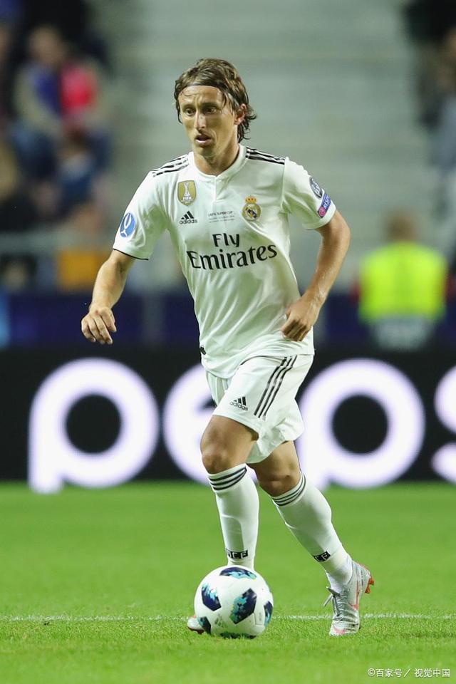 上海双雄3人离队加盟云南 前国脚徐新在列